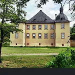アパート Haus-fernblick By Interhome
